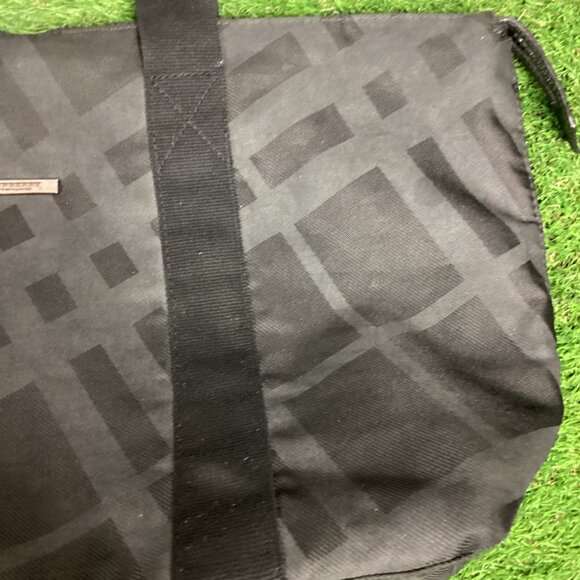 Burberry Fragrances Weekender Duffle Bag Nova Check - Picture 2 of 15